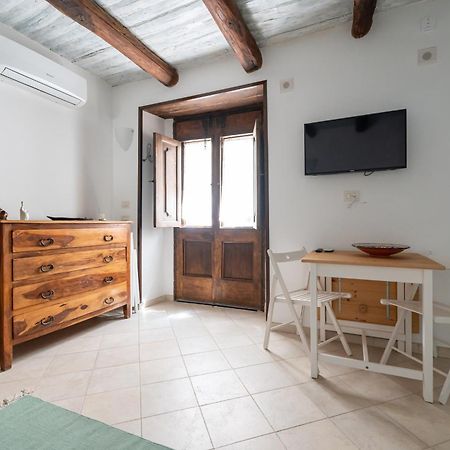Апартаменты Maison Cassano Charme Неаполь Экстерьер фото